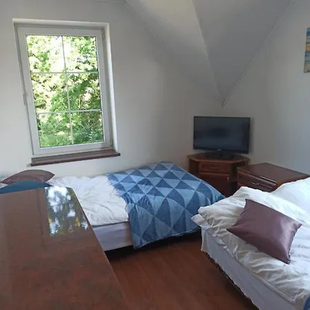 Pensionat Meadow House Lakowa 5 *