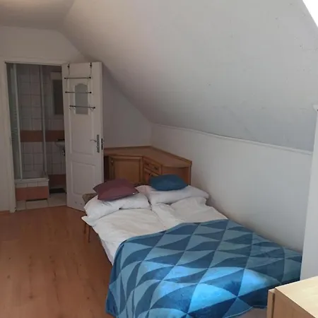 Pensionat Meadow House Lakowa 5 *
